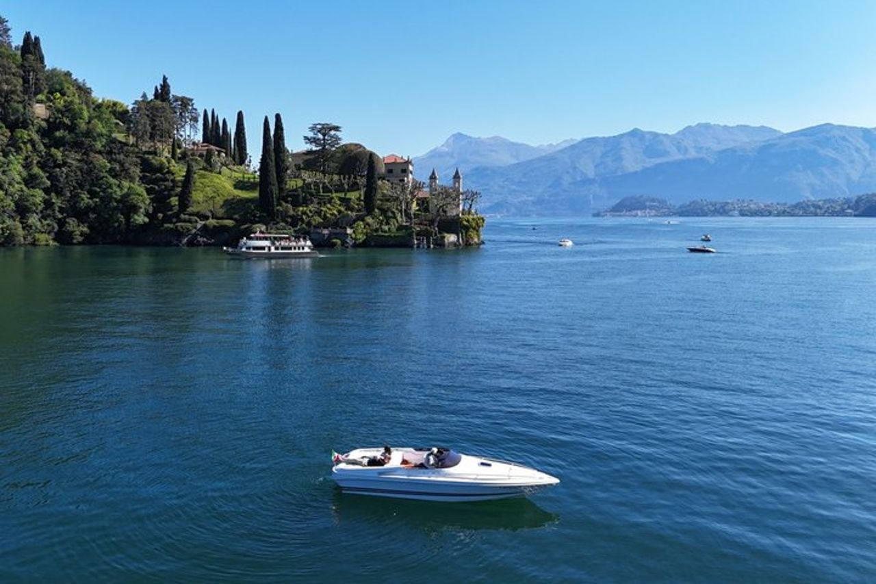 Tour in barca di 2 ore sul Lago di Como con ville e gemme esclusive — 4