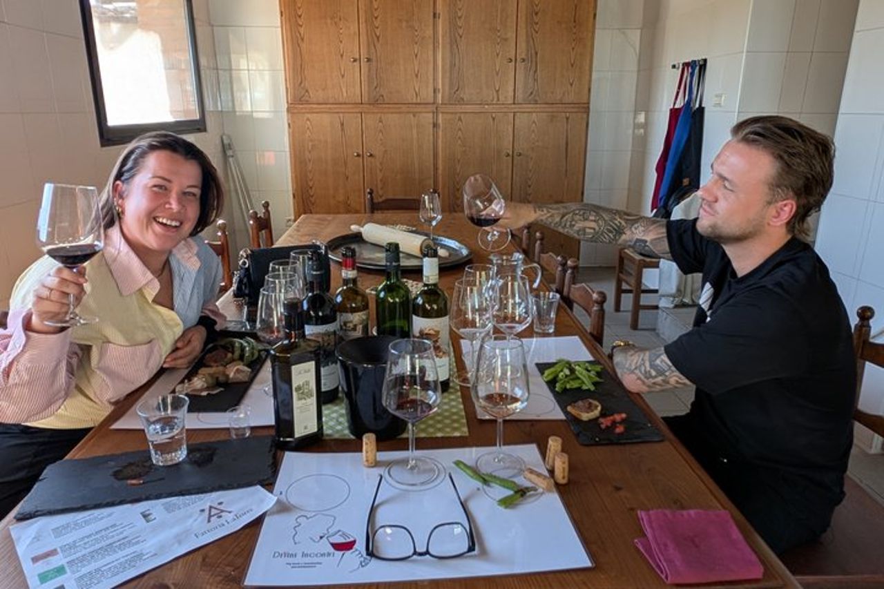 San Gimignano degustazione vini Essenza Toscana — 7