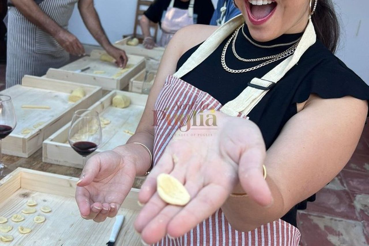 Orecchiette Cooking Class con Cena Pugliese e Vino — 4