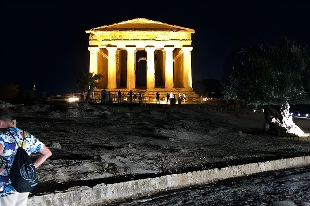 Tour della Valle dei Templi sotto le stelle con ticket incluso — 6