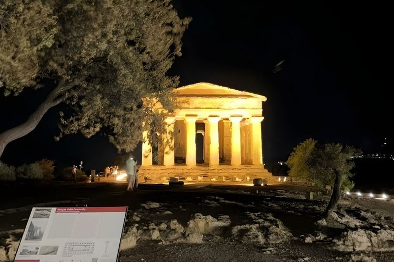 Tour della Valle dei Templi sotto le stelle con ticket incluso — 8
